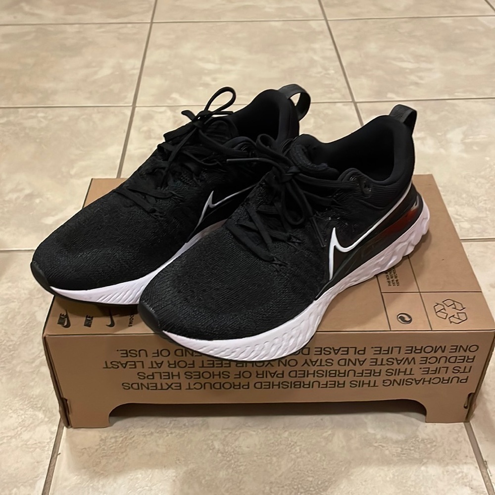 Nike Sneakers